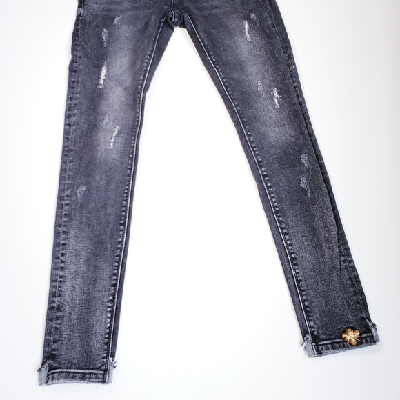 Black Distressed Skinny Jeans Size Medium - Picture 3 of 7